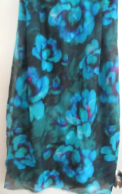 Bufanda oblonga ligera grande verde/multicolor Talbots mezcla seda/algodón Foto 1 de 4