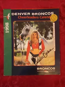 1998 Denver Broncos Cheerleaders Calendario con Autografi - Foto 1 di 15
