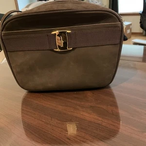 Salvatore Ferragamo Brown Suede Vera Shoulder Bag BA212559 - Picture 1 of 5