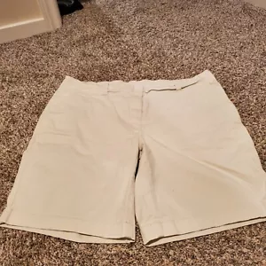 Vineyard Vines 9" Everyday Bermuda Shorts Khaki 16 - Picture 1 of 4