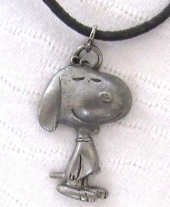 Vintage 1955 USF Inc. Starline Snoopy Pendant Necklace Pewter? - Picture 1 of 4