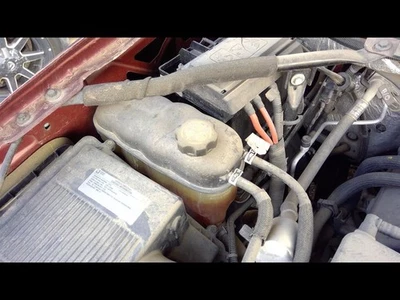 2015-2020 CADILLAC ESCALADE Coolant Reservoir 84368362 15-20 - Image 1 of 4