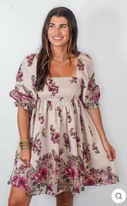 Arula Kleid A Übergröße X Blumen Spitze Puffärmel ALine beige gefüttert gebraucht, in einwandfreiem Zustand - Bild 1 von 13