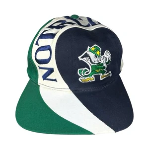 Neu mit Etikett Vintage Notre Dame Fighting Irish Wirbel Druckknopflasche Mütze DEADSTOCK mit Etikett - Bild 1 von 9