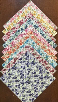 Paquete de dijes PARCHE DE FLORES - 108 cuadrados - 12 cada color Foto 1 de 4