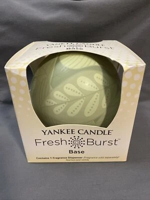 Yankee Candle Fresh Burst Base Fragrance Dispenser Air Freshener Green Leaves - Image 1 of 4
