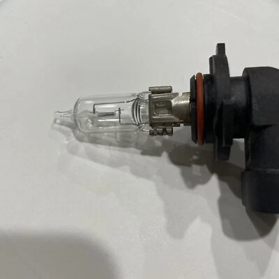 Лампа фары Sylvania 9005 HB3 U - Изображение 1 из 4