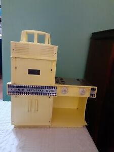 Vintage Yellow Kenner Easy Bake Oven