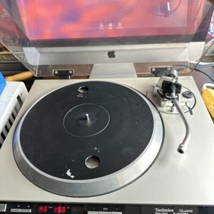 Technics SL-1500MK2 Quartz Direct Drive Turntable Junk - Picture 1 of 6