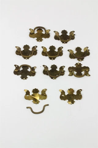 ✅ Lot 10 Vintage Brass Doll Furniture Jewelry Box Draw Pulls Americana Cover