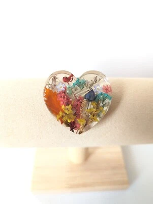 Handmade Real Pressed Flower Resin Brooch Botanical Wild Flower Garden Pin Badge — 第 1/4 张图片