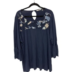 29 & Madison Embroidered Tunic Top Bell Sleeve Keyhole Back Navy 2X - Picture 1 of 17