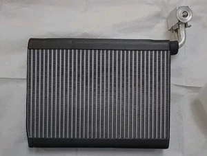 New Holland Evaporator KHR27680 Fits- (CX130C) - CRAWLER EXCAVATOR & Others - Picture 1 of 4