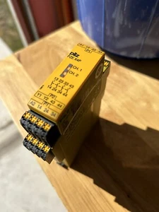 Pilz PZE X4P C 24VDC 4n/o - Picture 1 of 3