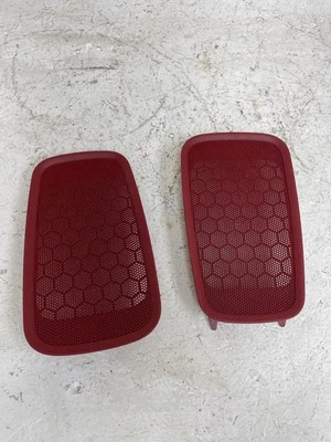 2013-2014 PORSCHE BOXSTER SPEAKER COVER SET OF 2 CARRERA RED 981-551-037-01-OW5 Foto 1 de 4