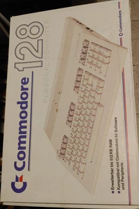 Commodore 128 8-bit classic-computer (+ NT/ 3 Manuals) in OVP works - Picture 1 of 11