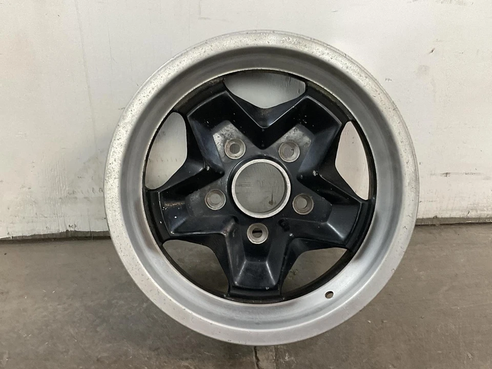 Rueda Porsche 911 1974-1983 7X15 91136102354 91136102350 91136102354R 81298 Foto 1 de 4