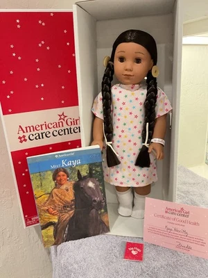 Muñeca Kaya American Girl. Casa del Hospital de Muñecas. Cabezal y libro nuevos Foto 1 de 4