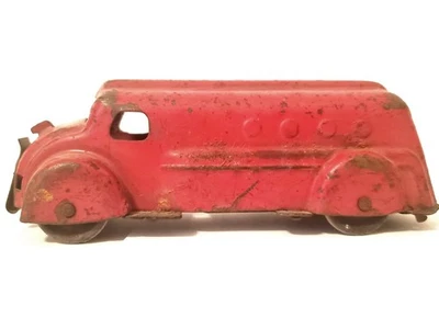Camión de juguete de acero prensado rojo vintage años 30 furgoneta de reparto Art Deco Foto 1 de 4