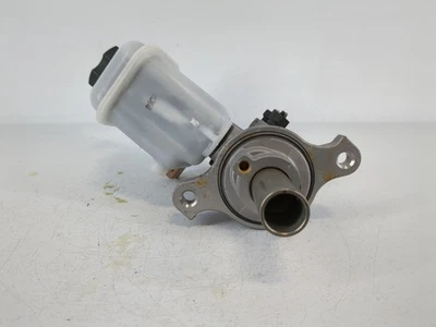 Cilindro maestro de frenos Hyundai Sonata 2011-2014 MBDF2 Foto 1 de 4