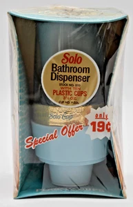 Vintage versiegelt Neu im Karton Solo Badezimmer Spender mit 3 1/2 Oz Tassen hellblau MCM - Bild 1 von 10