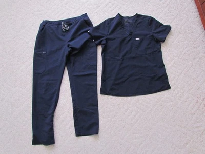 Figs техническая коллекция 2 изделия Топ и брюки темно-синий скрабы комплект женщин средний - Изображение 1 из 4