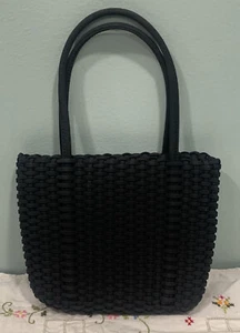 Nine West kleine schwarze Korbgeflecht Handtasche Handtasche 7 1/2" hoch x 6" breit - Bild 1 von 4