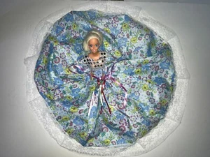 Long Gown Vintage Barbie Doll - Picture 1 of 6