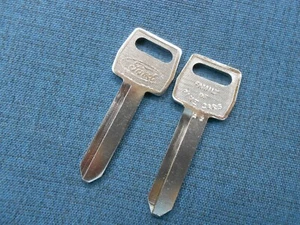2 FORD TRUCK F150 F250 OEM KEY BLANKS 1992 1993 H54 - Foto 1 di 2