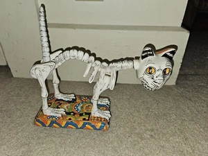 MEXICAN TALAVERA DAY OF THE DEAD CAT BY GERARDO GARCIA WITH SWIVELING HEAD/TAIL - Picture 1 of 10