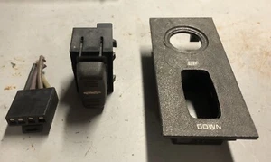 1994 1995 1996 Chevy Camaro SS Convertible Top Switch Panel 10195571 - 94 95 96 - Picture 1 of 3