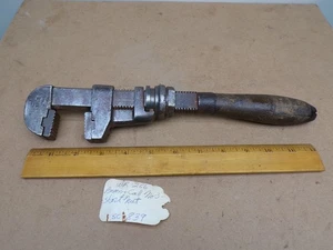 Antique Bemis & Call No.3 Short Nut Adjustable pipe wrench tool with wood handle - Bild 1 von 22