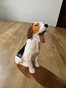 Vintage Royal Doulton Beagle Figurine - Picture 1 of 5