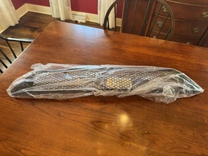 NEW OEM Mercedes-Benz C300 Sport Lower Mesh Grill (2008-2011) #2048550153 - Picture 1 of 3