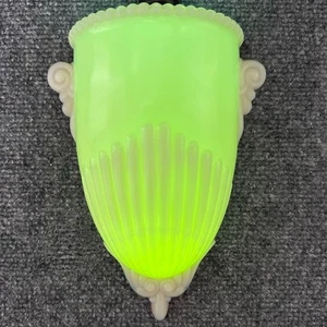 Vintage 1930s pink glass Aladdin Alacite wall pocket vase glows green 8” - Picture 1 of 10