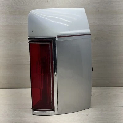 1980-1984 Lincoln Town Car Passenger Right Taillight Tail Light W/ Extension OEM - Image 1 of 4