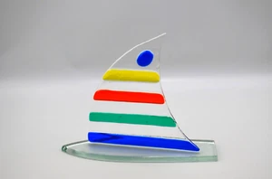 Goleta de vidrio de colección para velero arte decorativo náutico independiente 6,5" T x 8" L - Imagen 1 de 6