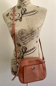 WITCHERY Camera Bag Dusty pink Brand New No Tags - Picture 1 of 12