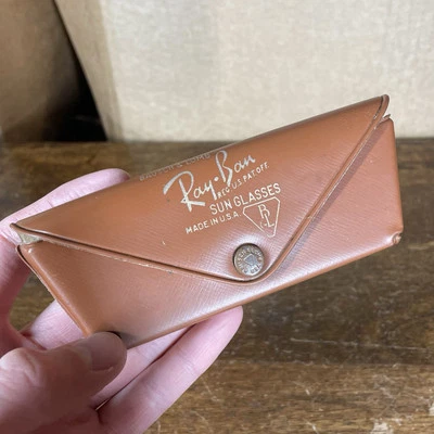 ВИНТАЖНЫЙ 1940-х 1950-х годов Ray Ban солнцезащитные очки ремень зажим чехол винил WWII Bausch & Lomb - Изображение 1 из 4