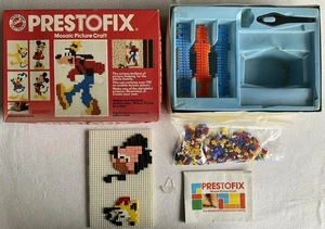 Vintage Disney “Prestofix” Mosaic Picture Craft Toy, Peter Pan Playthings, 1981 - Picture 1 of 18
