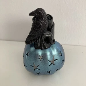 Bath & Body Works Crow On Pumpkin Nightlight Wallflowers Fragrance Plug #9063A - Picture 1 of 5