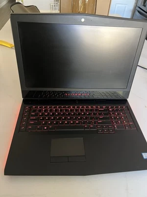 Alienware 17 R5 P31E002 17" i7 8th Gen 2.20Ghz 8 Gig Ram 1 tb HHD Charger Includ - Image 1 of 4