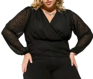 Torrid Damen schwarz Clip Zick Zack Surpplice Crop Langarm Bluse V-Ausschnitt Gr. 1x - Bild 1 von 5