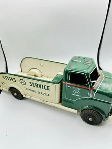 Vintage 1950s Marx Cities Service Towing Truck Pressed Metal- RARE - Picture 1 of 10