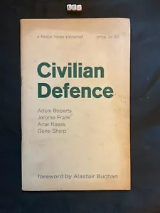 VERY RARE , Pacifist , PEACE NEWS CND ETC , Civilian Defence - Picture 1 of 3