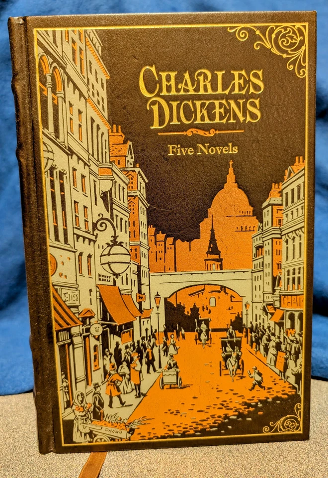 Charles Dickens: 5 Five Novels Leather Collectible Edition Barnes and Noble Foto 1 de 4