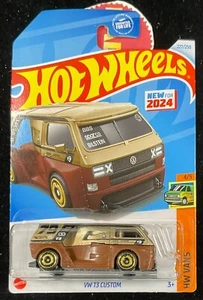 2024 HOT WHEELS GOLD / BROWN 1979 VW T3 CUSTOM 4/5 HW VANS 227/250 1st Edition - Picture 1 of 9