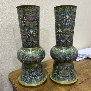 A rare perfect pair Antique Chinese Cloisonne Vase - Picture 1 of 24