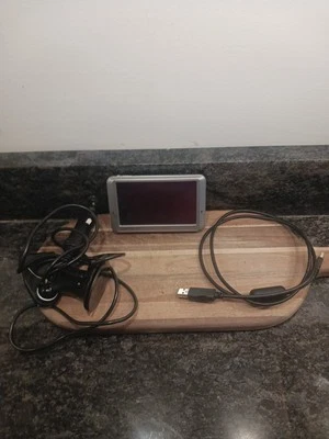 Garmin nuvi 750 Silver Portable 4.3" Color Touchscreen GPS Navigator - Image 1 of 4