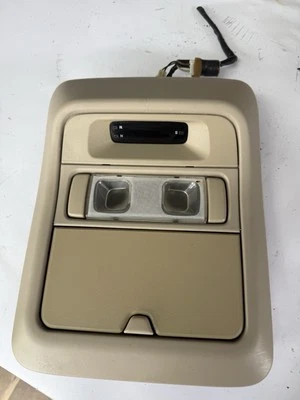 97-02 Subaru Forester Interior Light Sunglass Holder Khaki TaN OVERHEAD CONSOLE - Image 1 of 4